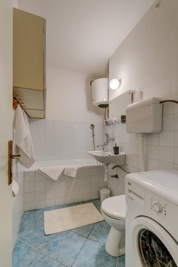 A Quiet Apartment With Balcony In Split Kültér fotó